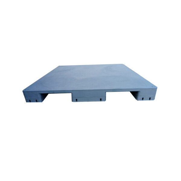1650×1650×165-Welded-Flat-Deck-Plastic-Pallets-with-3-Runners-3