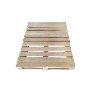Wooden pallet compared with reusable plastic pallets