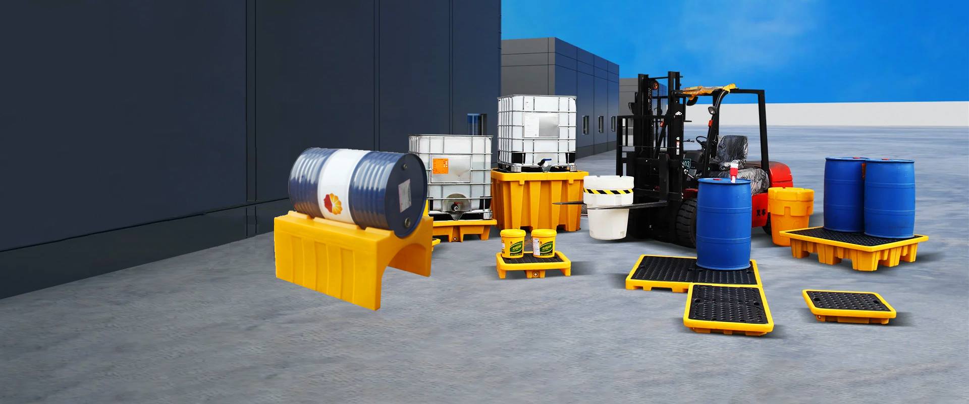 Spill containment plastic pallets for safe material handling