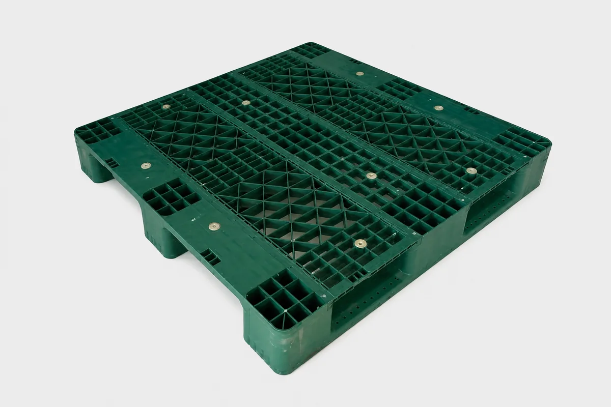 Assembled reinforced plastic pallet with visible mechanical fasteners